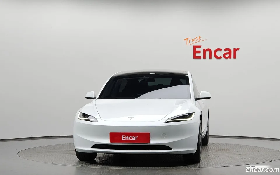 Tesla Model 3 AWD 2024 — миниатюра 3