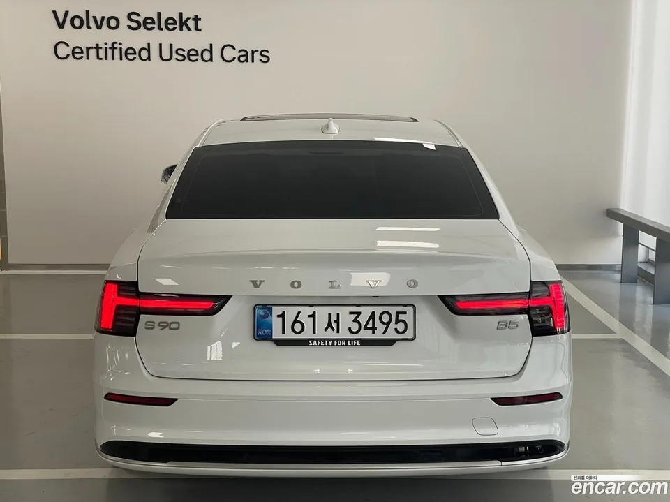 Volvo S90 B5 2025 — миниатюра 4