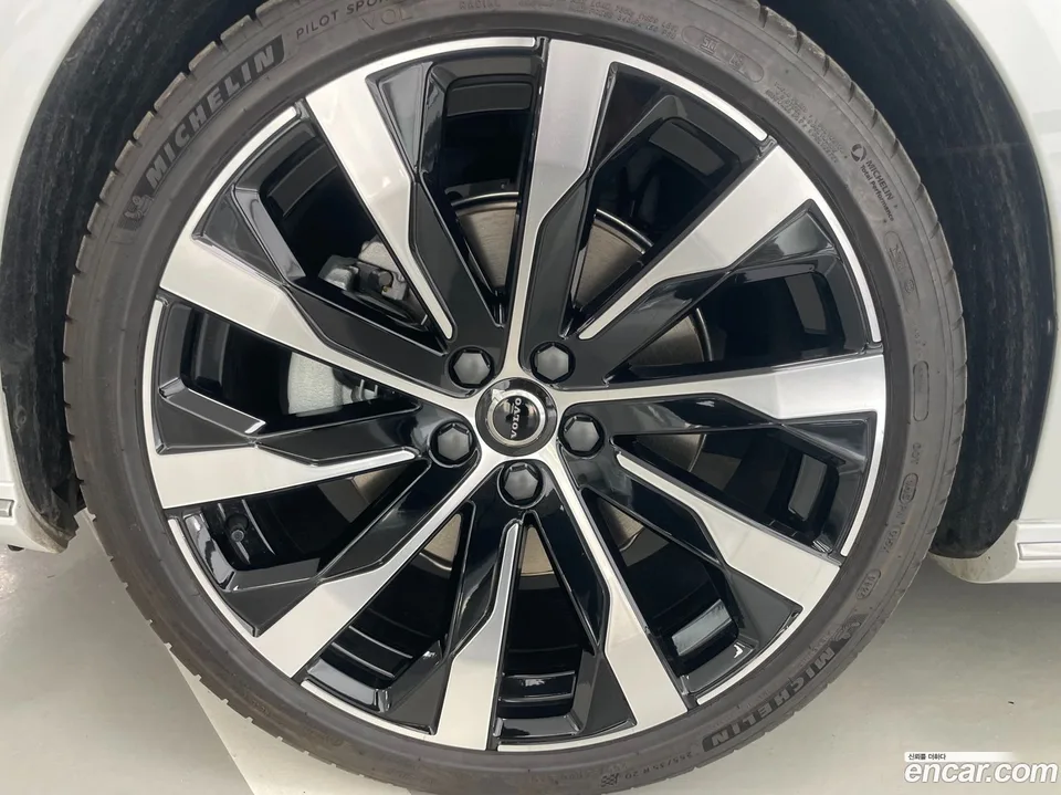 Volvo S90 B5 2025 — миниатюра 5