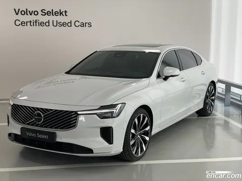 Volvo S90 2025 купить в Москве