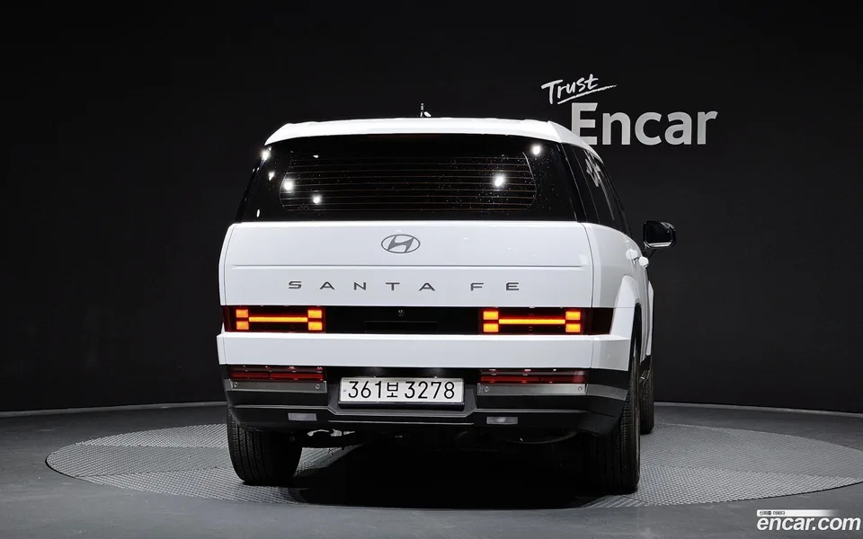 Hyundai Santa Fe HEV 1.6 2WD 2024 — миниатюра 4