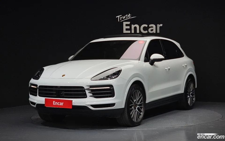 Porsche Cayenne 3.0 2023 — фото 1, купить с доставкой в Москву