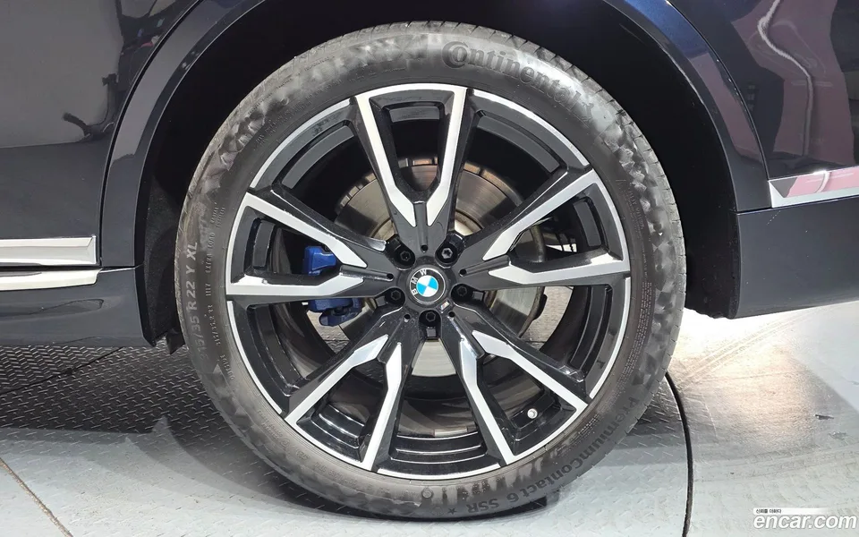 BMW X7 xDrive 40i M 6 2022 — миниатюра 5