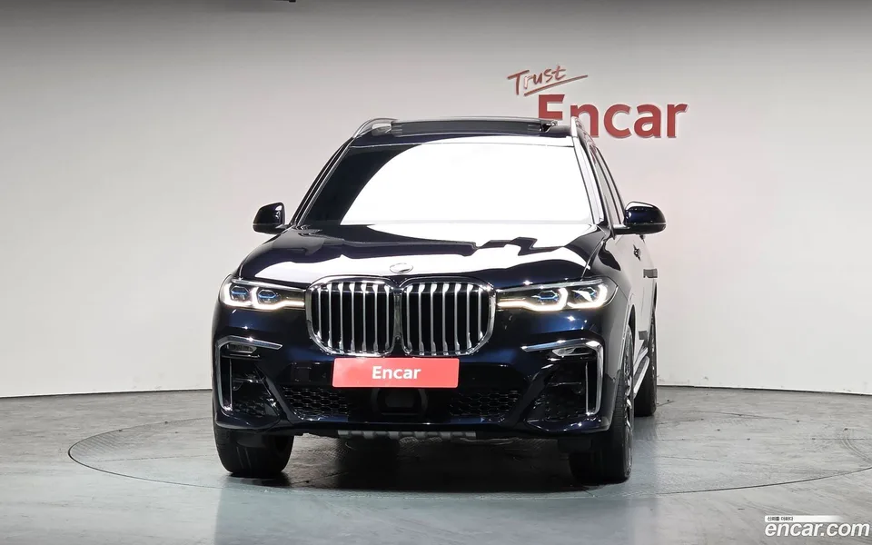 BMW X7 xDrive 40i M 6 2022 — миниатюра 3