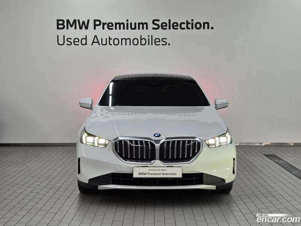 BMW 5 Series 523d 2024 — миниатюра 2