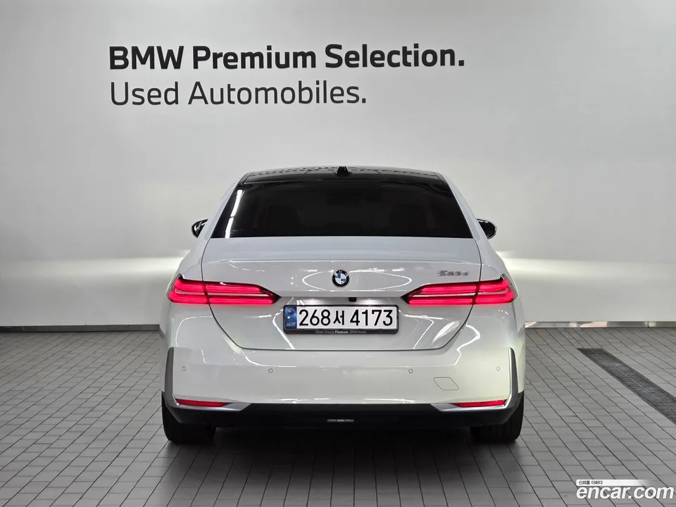 BMW 5 Series 523d 2024 — миниатюра 4