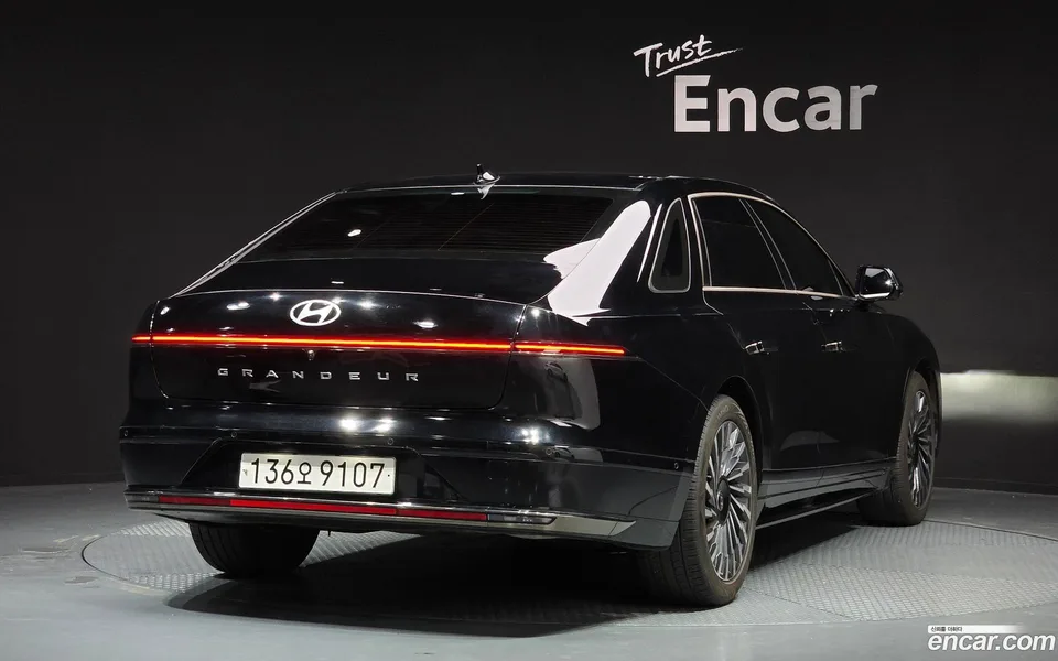 Hyundai Grandeur Hybrid 2023 — миниатюра 2