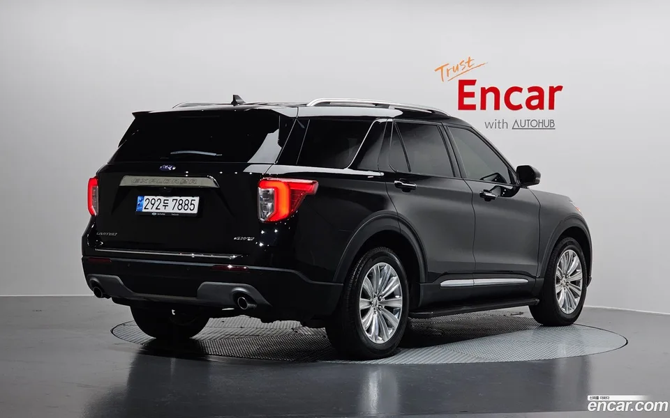 Ford Explorer 2.3 4WD 2023 — миниатюра 2