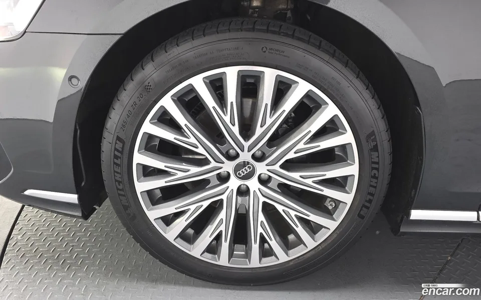 Audi A8 50 TDI LWB 2023 — миниатюра 5