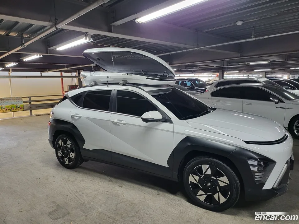 Hyundai Kona Hybrid 2023 — миниатюра 3