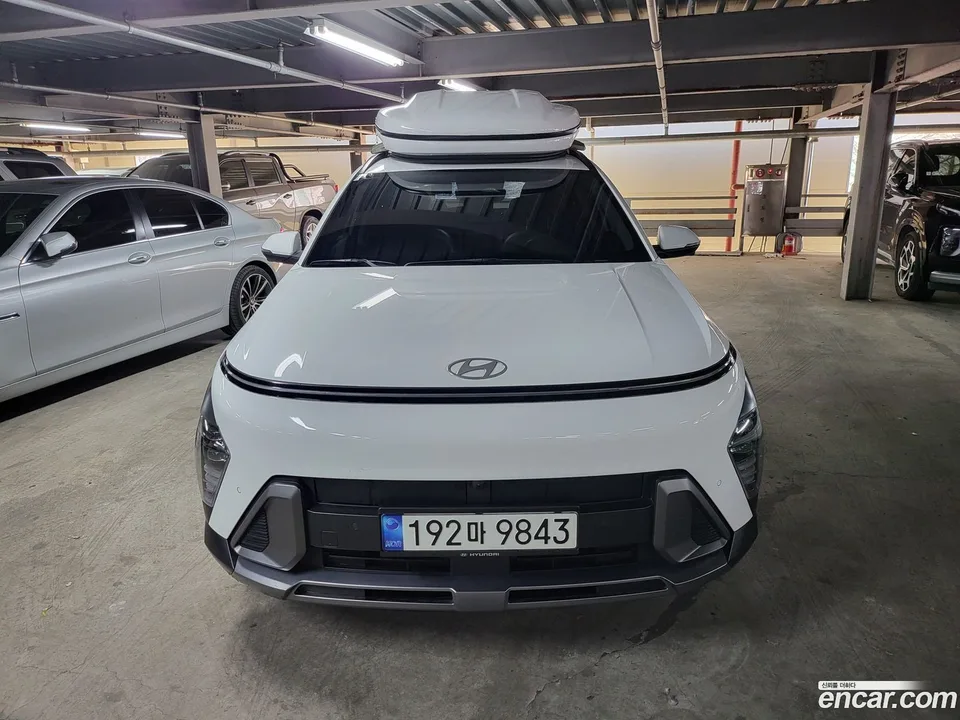 Hyundai Kona Hybrid 2023 — фото 1, купить с доставкой в Москву