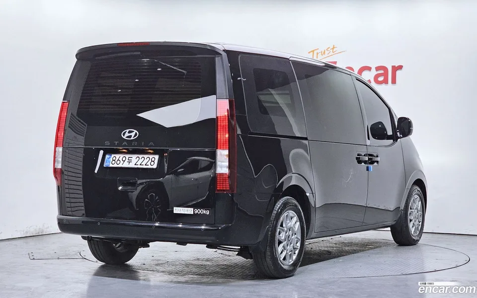 Hyundai Staria L3.5 3 2025 — миниатюра 2