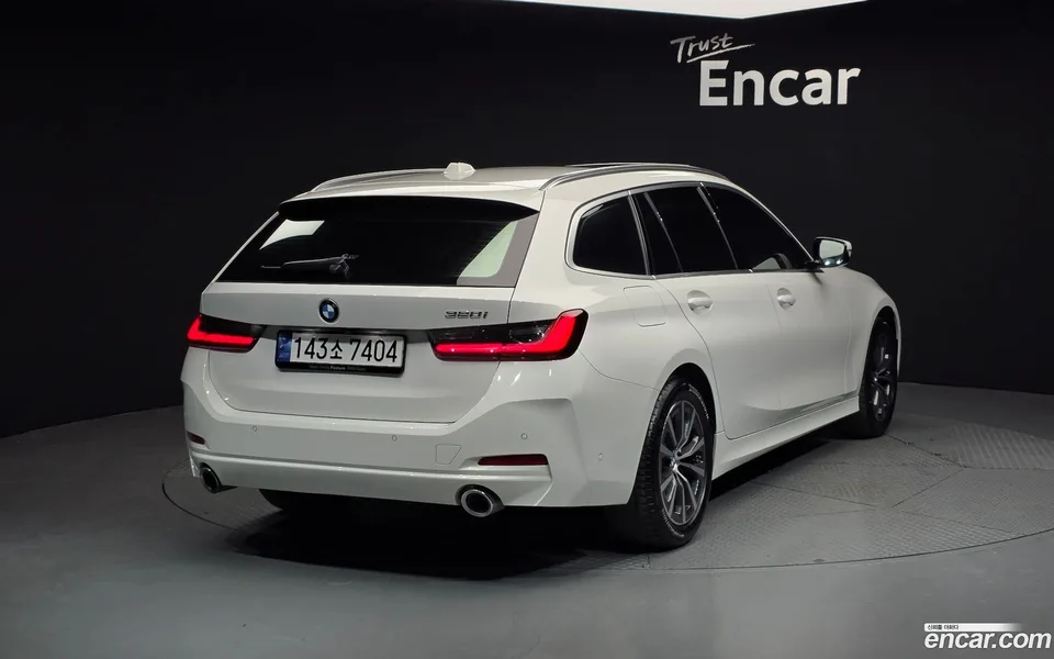 BMW 3 Series 320i 2024 — миниатюра 2