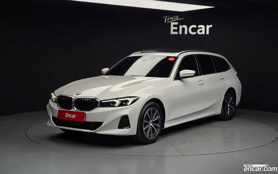 BMW 3 Series (G20) 320i 2024 — фото 1, купить с доставкой в Москву