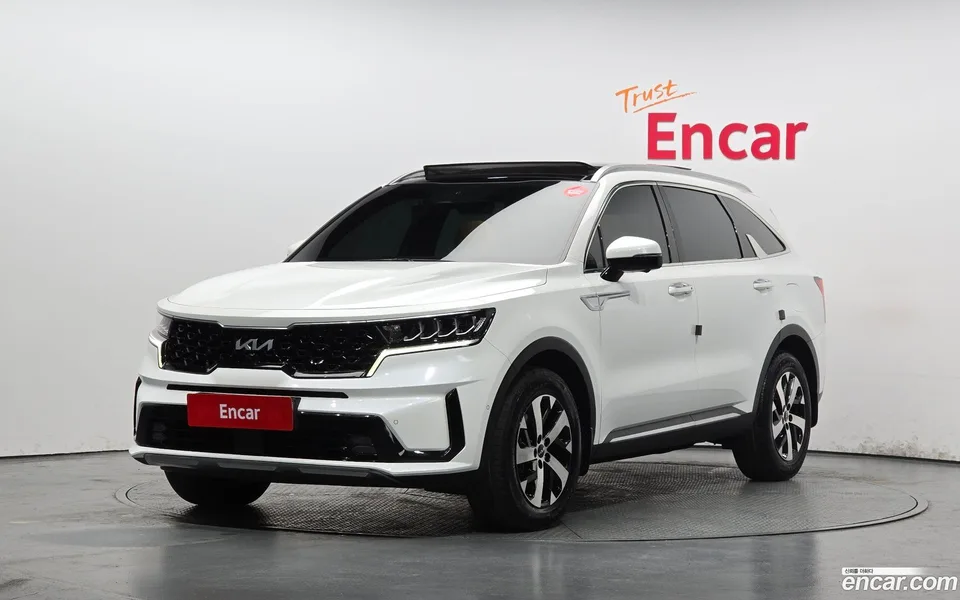 Kia Sorento 2.5T 2WD 2023 — фото 1, купить с доставкой в Москву