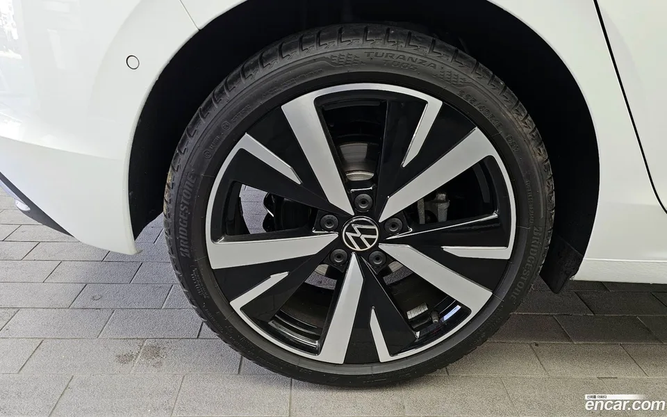 Volkswagen Golf 2.0 TDI 2025 — миниатюра 5