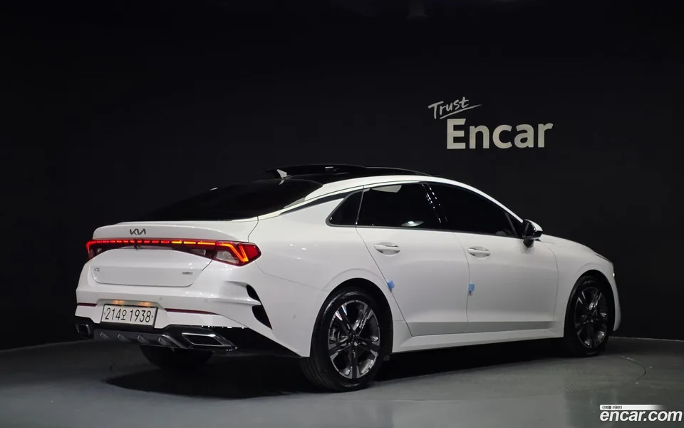 Kia K5 Hybrid 2022 — миниатюра 2