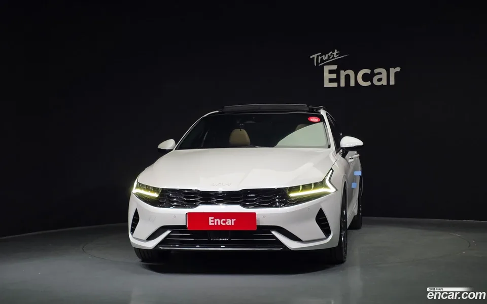 Kia K5 Hybrid 2022 — миниатюра 3