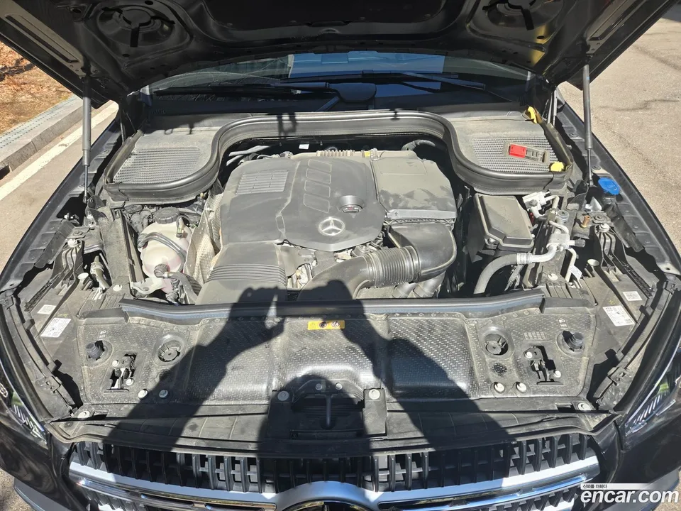 Mercedes-Benz GLE-Class GLE300d 4MATIC 2023 — миниатюра 2