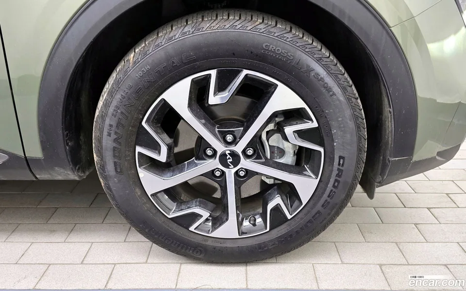 Kia Sportage Hybrid 2WD 2023 — миниатюра 5
