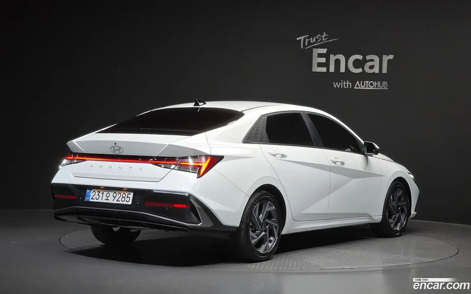 Hyundai Avante CN7 1.6 2025 — миниатюра 2