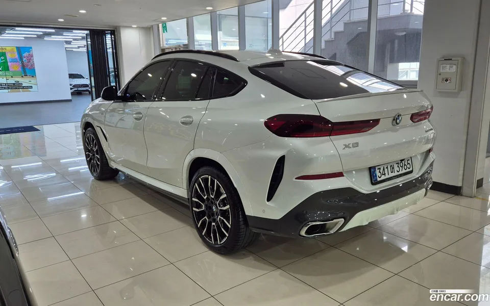 BMW X6 xDrive40i M 2025 — миниатюра 2