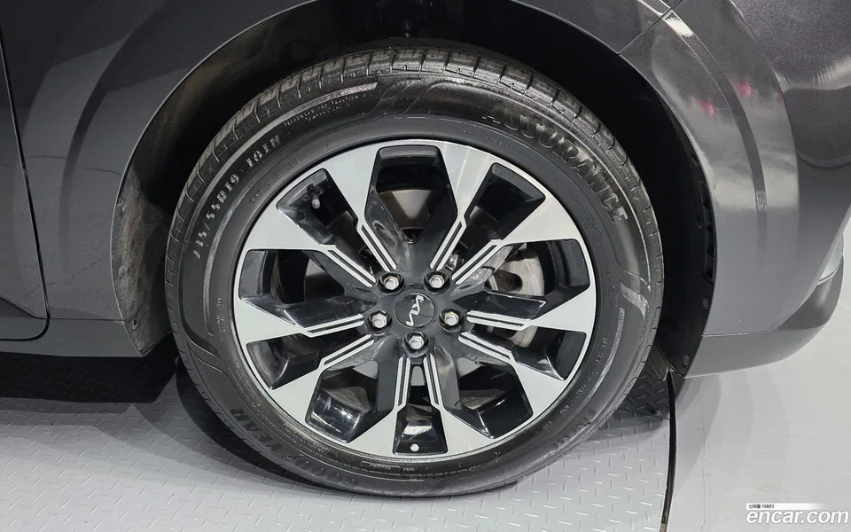 Kia Carnival 9 2023 — миниатюра 5