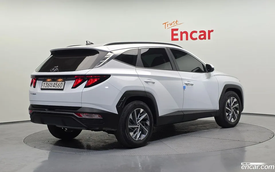 Hyundai Tucson 1.6 2WD 2023 — миниатюра 2
