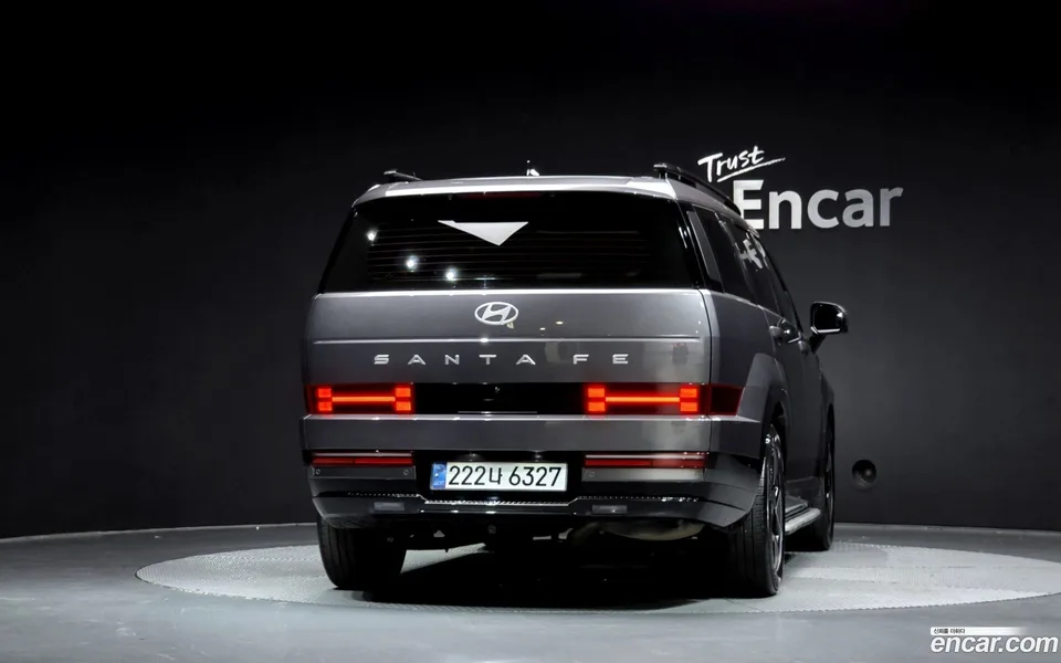 Hyundai Santa Fe HEV 1.6 2WD 2023 — миниатюра 4