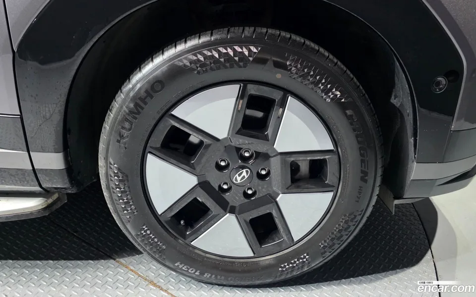 Hyundai Santa Fe HEV 1.6 2WD 2023 — миниатюра 5