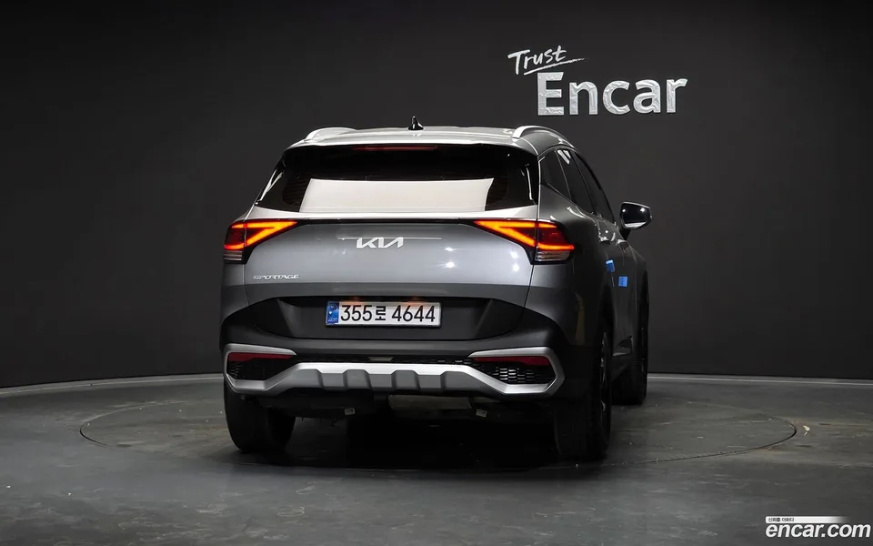 Kia Sportage 2.0 2WD 2023 — миниатюра 4