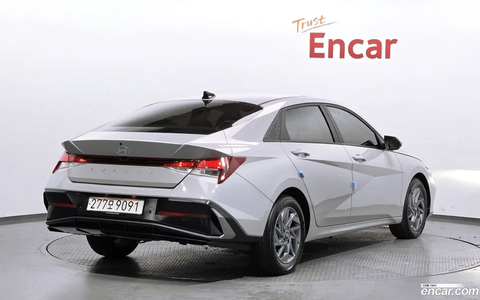 Hyundai Avante CN7 1.6 2024 — миниатюра 2