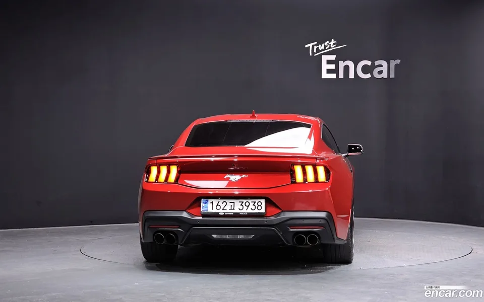 Ford Mustang 2.3 2024 — миниатюра 4