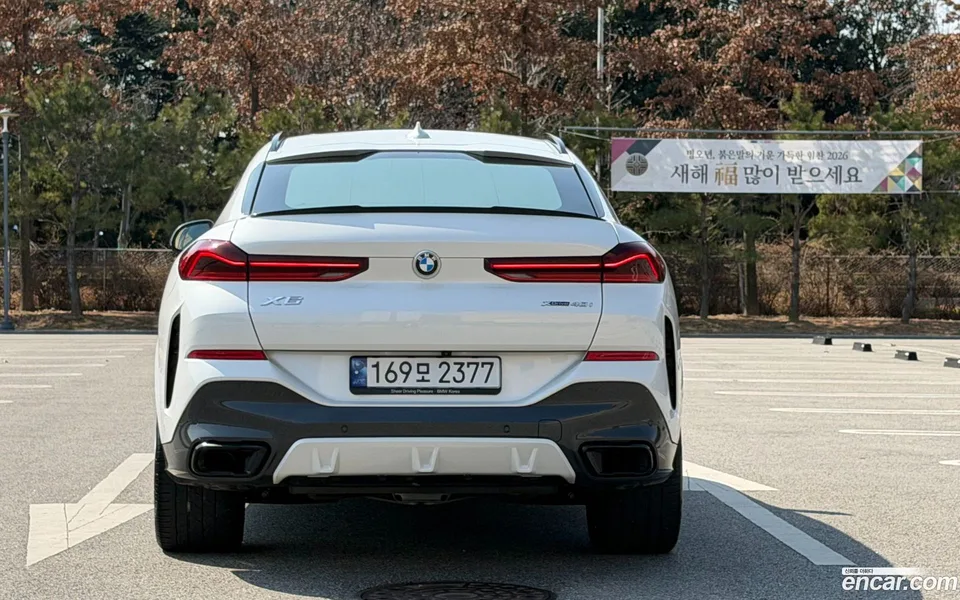 BMW X6 xDrive40i M 2022 — миниатюра 4