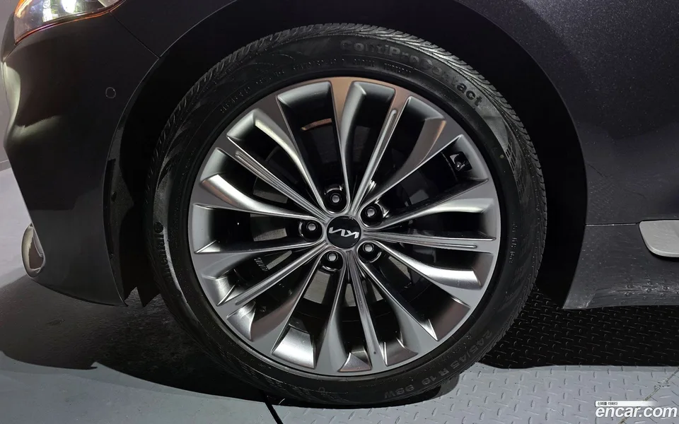Kia K9 3.8 GDI AWD 2023 — миниатюра 5