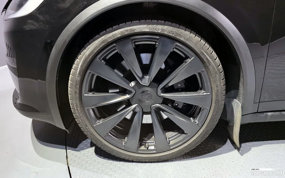 Tesla Model X AWD 2023 — миниатюра 5