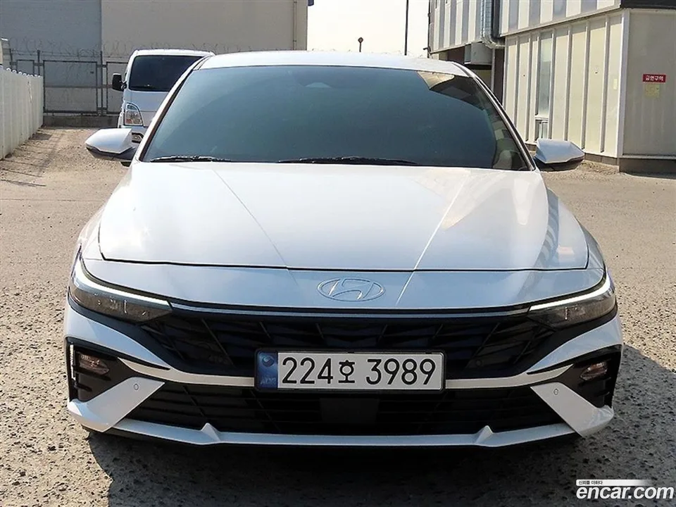Hyundai Avante CN7 1.6 2024 — фото 1, купить с доставкой в Москву