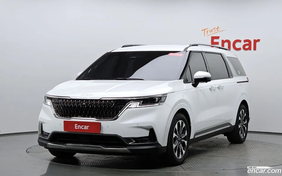 Kia Carnival 9 2022 — фото 1, купить с доставкой в Москву