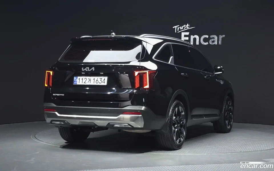 Kia Sorento 2.2 2WD 2023 — миниатюра 2