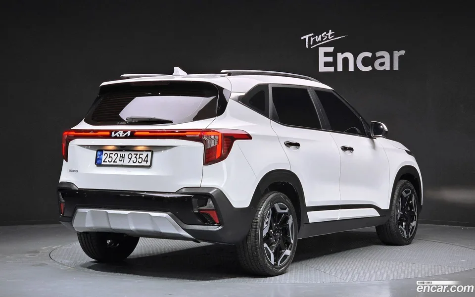 Kia Seltos 1.6 2WD 2022 — миниатюра 2
