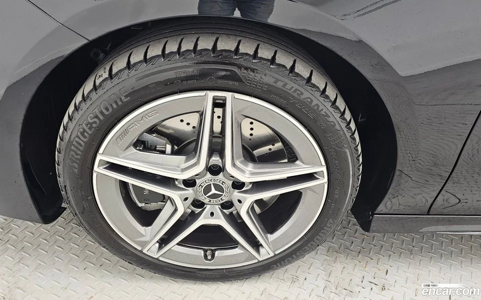 Mercedes-Benz CLA-Class CLA250 4MATIC 2025 — миниатюра 5