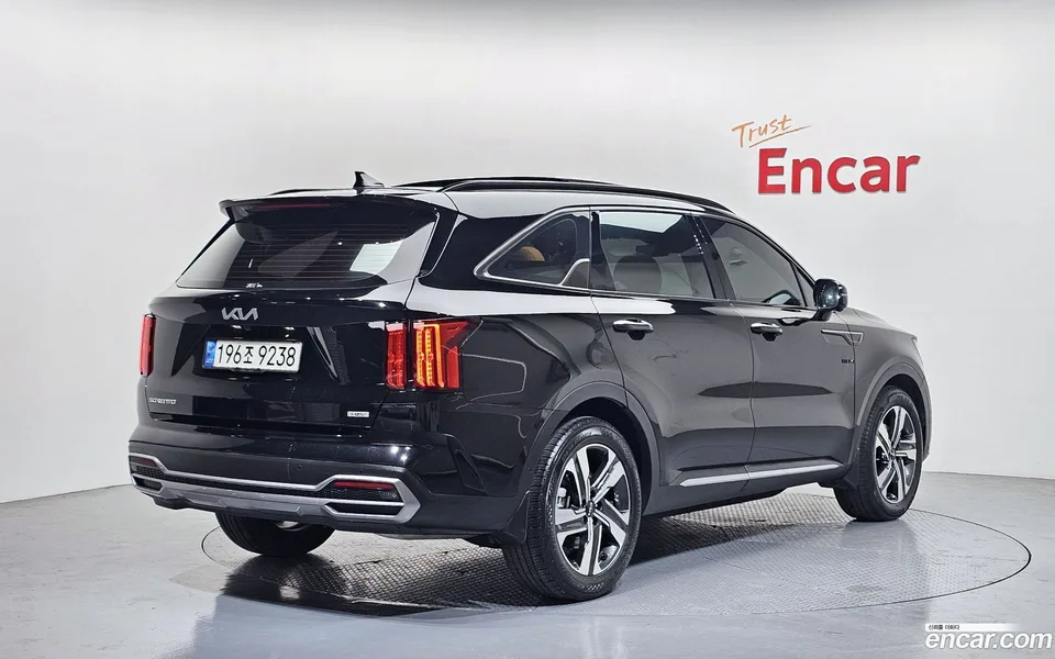 Kia Sorento HEV 1.6 2WD 2022 — миниатюра 2