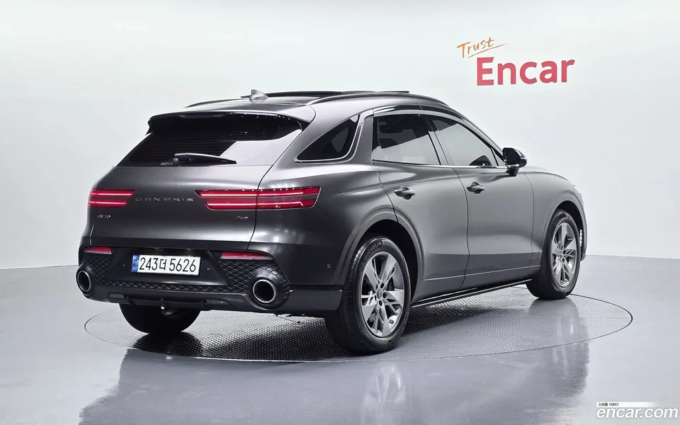 Genesis GV70 2.5T AWD 2023 — миниатюра 2