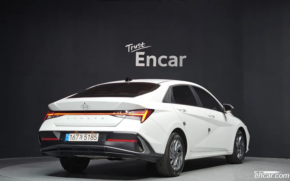 Hyundai Avante CN7 1.6 2023 — миниатюра 2