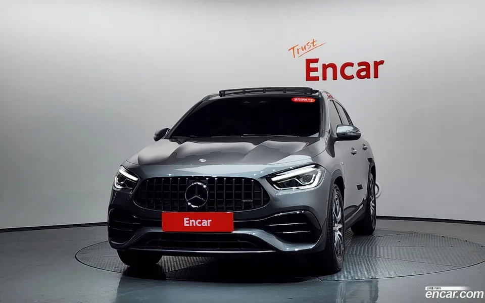 Mercedes-Benz GLA-Class GLA45 AMG 4MATIC+ 2022 — миниатюра 3