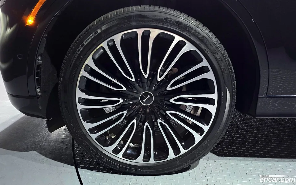 Lincoln Aviator 3.0 AWD 2022 — миниатюра 5