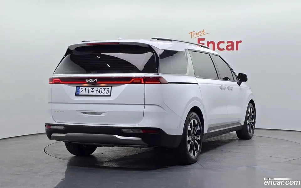 Kia Carnival 9 2023 — миниатюра 2