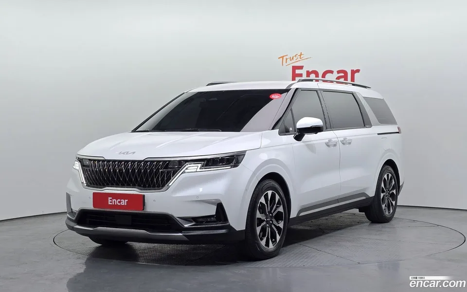 Kia Carnival 9 2023 — фото 1, купить с доставкой в Москву