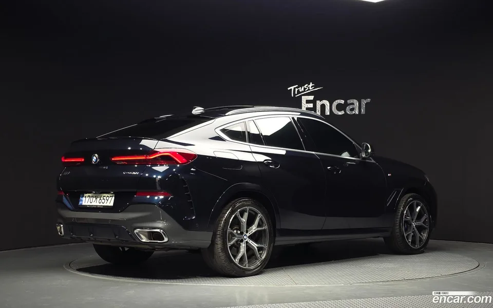 BMW X6 xDrive40i M 2023 — миниатюра 2