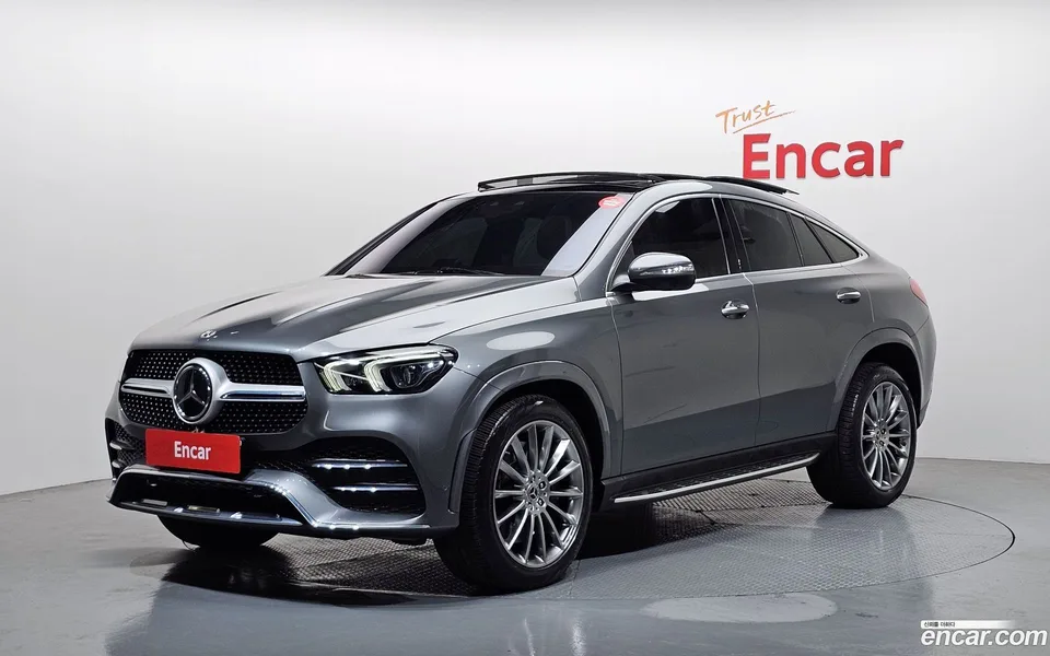 Mercedes-Benz GLE-Class GLE400d 4MATIC 2022 — фото 1, купить с доставкой в Москву